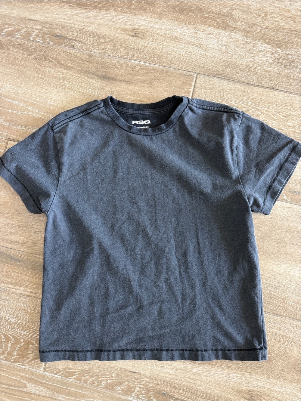 RSQ men’s XS shrunken tshirt